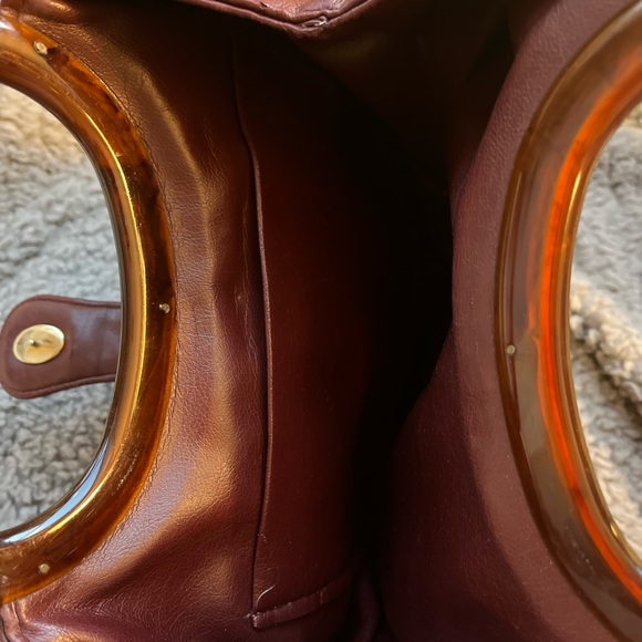 Ande’ Lucite Bag Handles Burgundy - Picture 2 of 4